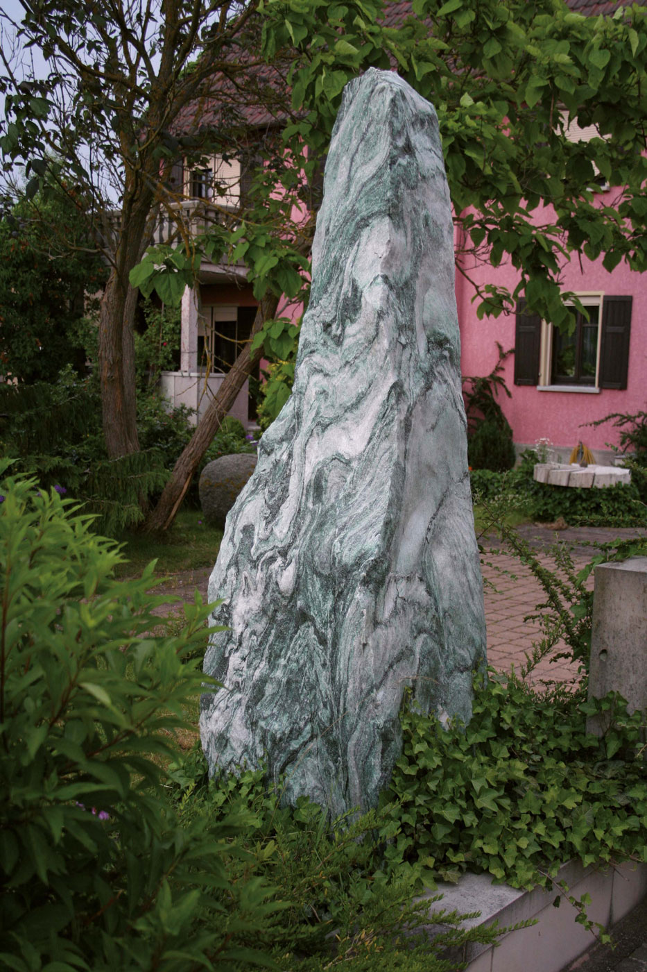 Mini Findling Feldstein Quellstein Solitär Zierstein Wallsteine Friesenwall  Poolumrandung Sprudelstein Brunnen Gartensteine Naturstein kaufen