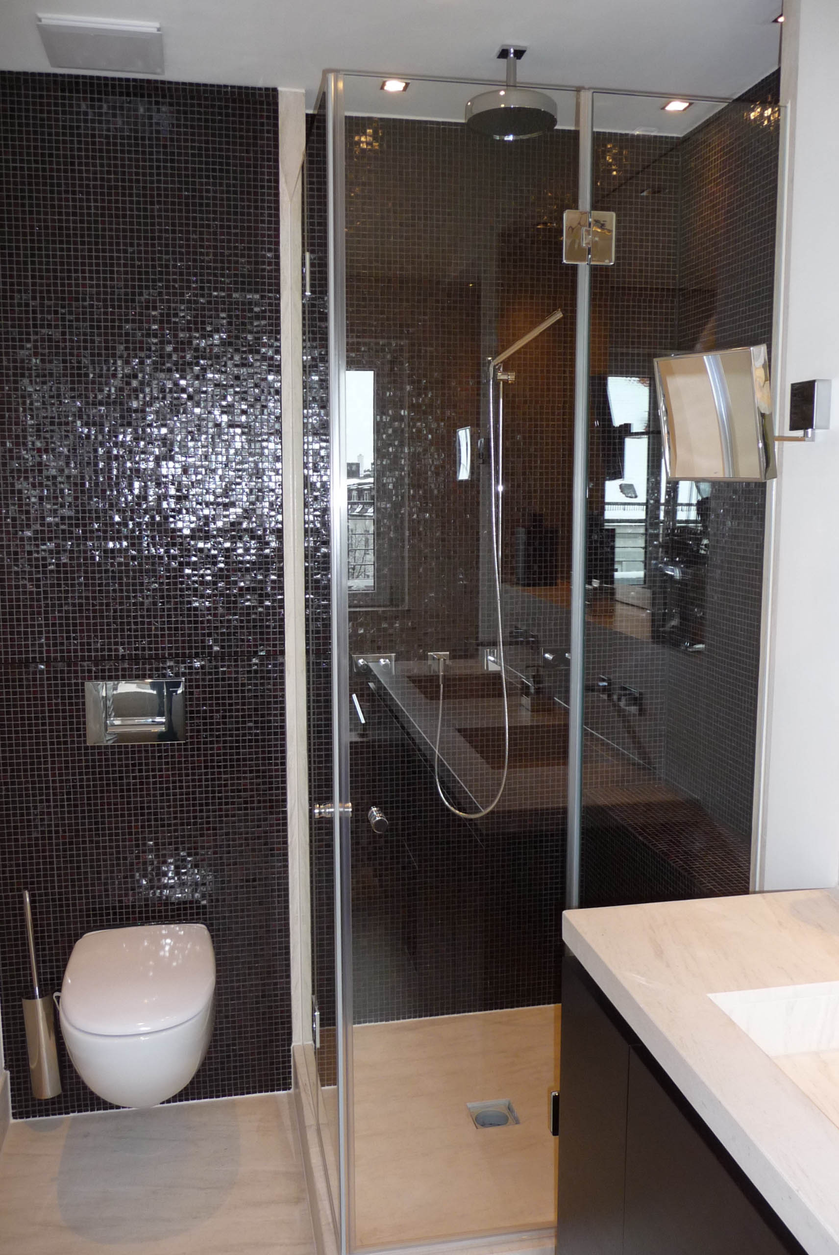 Dusch und WC Rückwand in Glasmosaik